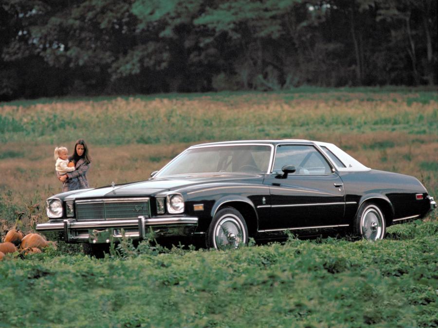 Buick Regal Colonnade Hardtop Coupe '1975